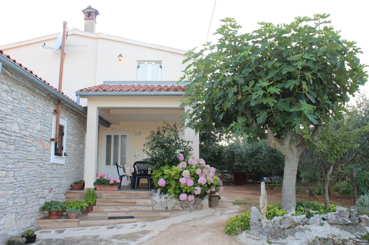 Haus Glavani Barban Esterno foto